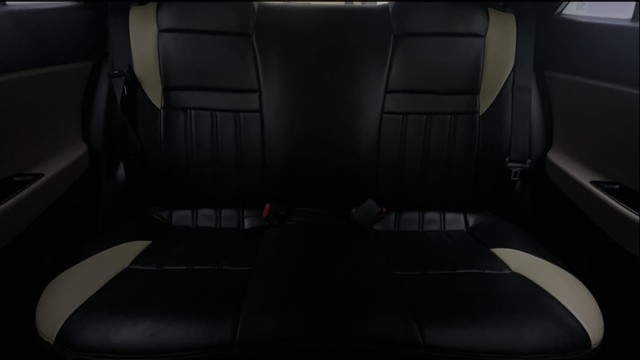 Second-hand 2019 Hyundai i20 Sportz Plus for sale in Hyderabad-23