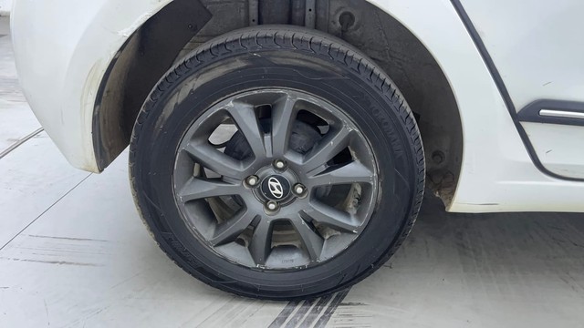 Second-hand 2019 Hyundai i20 Sportz Plus for sale in Hyderabad-18