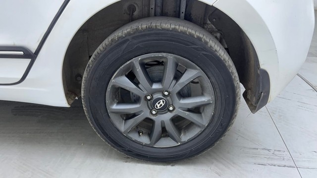 Second-hand 2019 Hyundai i20 Sportz Plus for sale in Hyderabad-19