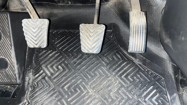 Second-hand 2019 Hyundai i20 Sportz Plus for sale in Hyderabad-14