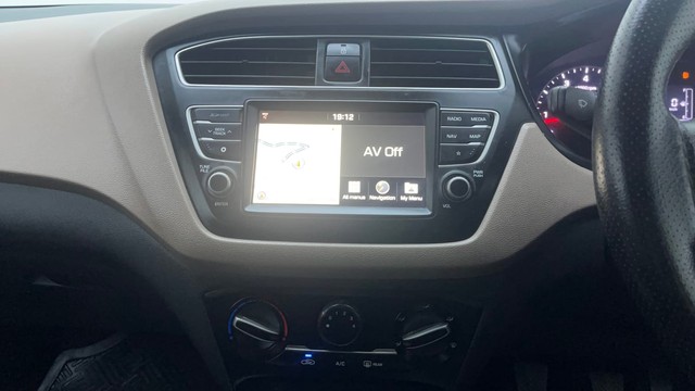 Second-hand 2019 Hyundai i20 Sportz Plus for sale in Hyderabad-31