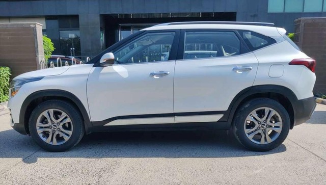 Second-hand 2020 Kia Seltos HTX IVT G for sale in New Delhi-4