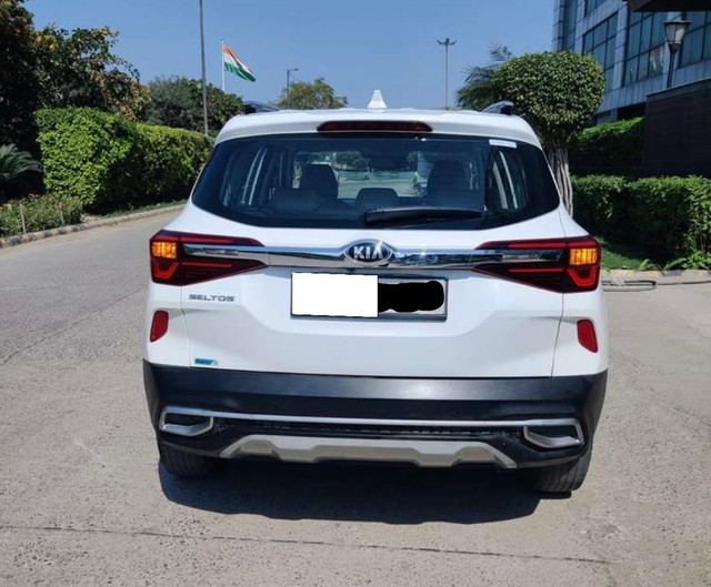 Second-hand 2020 Kia Seltos HTX IVT G for sale in New Delhi-2