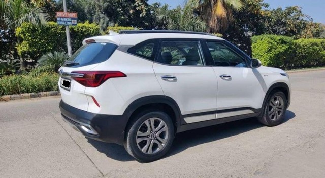 Second-hand 2020 Kia Seltos HTX IVT G for sale in New Delhi-10