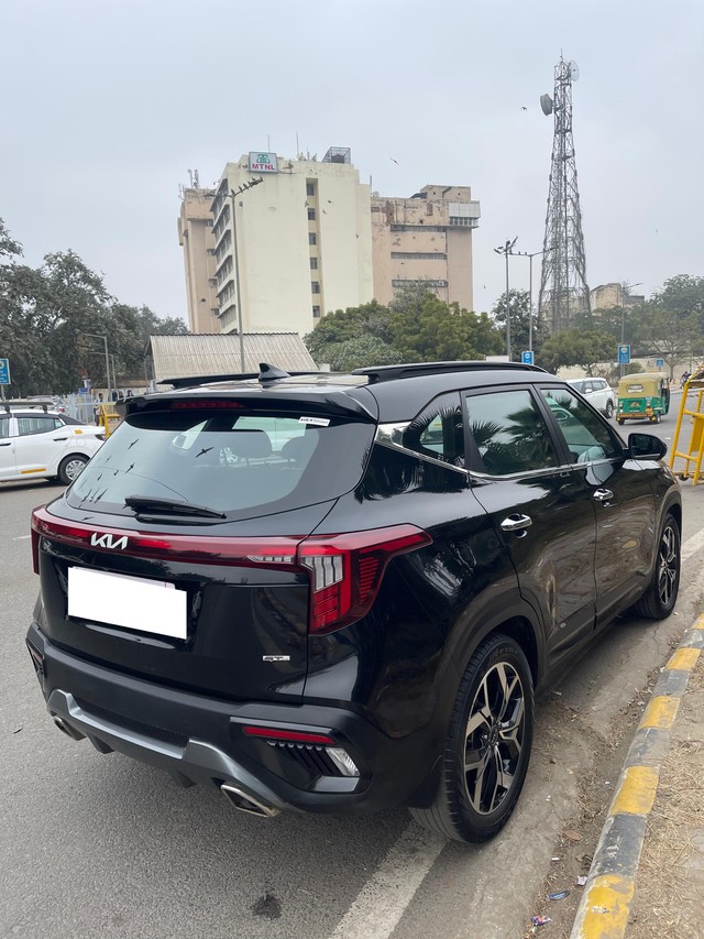 Second-hand 2023 Kia Seltos GTX Plus DCT for sale in New Delhi-15