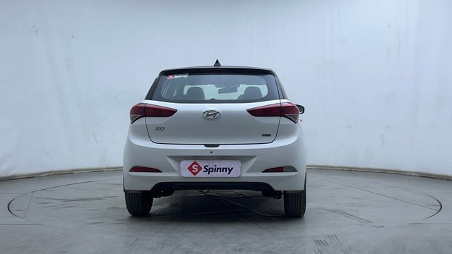 Second-hand 2017 Hyundai i20 Magna 1.4 CRDi for sale in Hyderabad-4