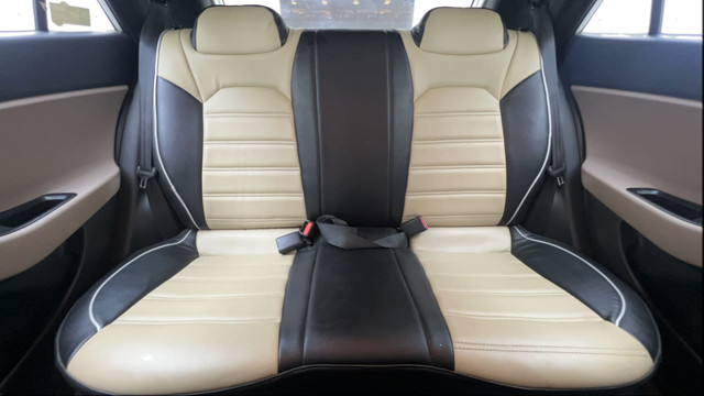 Second-hand 2017 Hyundai i20 Magna 1.4 CRDi for sale in Hyderabad-27