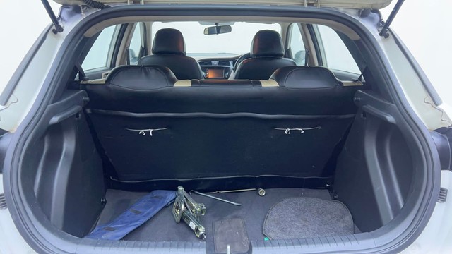 Second-hand 2017 Hyundai i20 Magna 1.4 CRDi for sale in Hyderabad-9