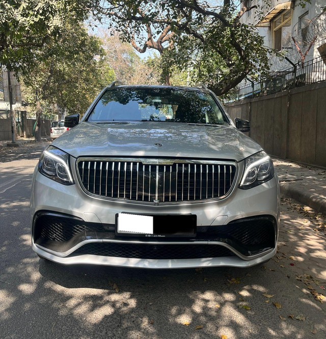 Second-hand 2018 Mercedes-Benz GLS 350d 4MATIC for sale in New Delhi-4