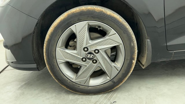 Second-hand 2022 Hyundai Verna SX AT Diesel for sale in Chennai-20