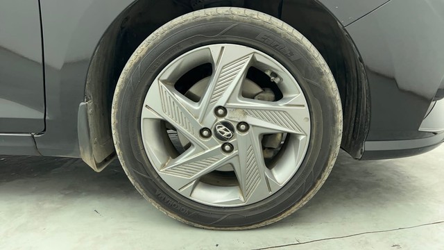 Second-hand 2022 Hyundai Verna SX AT Diesel for sale in Chennai-17