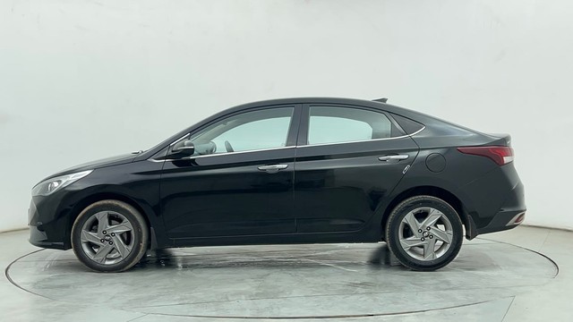 Second-hand 2022 Hyundai Verna SX AT Diesel for sale in Chennai-6