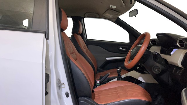 Nissan Magnite XL Second-hand 2023 Nissan Magnite XL for sale in Noida-25