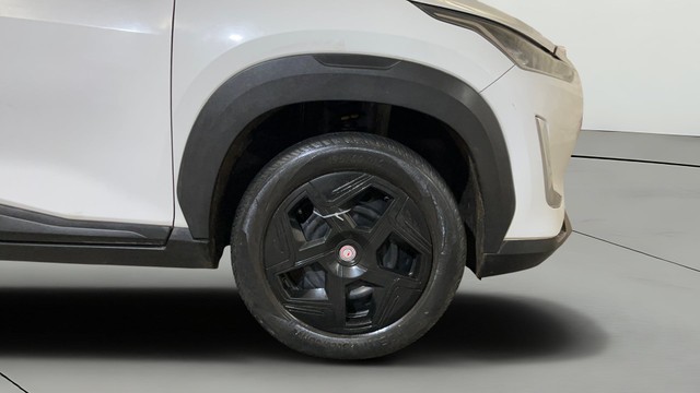 Nissan Magnite XL Second-hand 2023 Nissan Magnite XL for sale in Noida-26