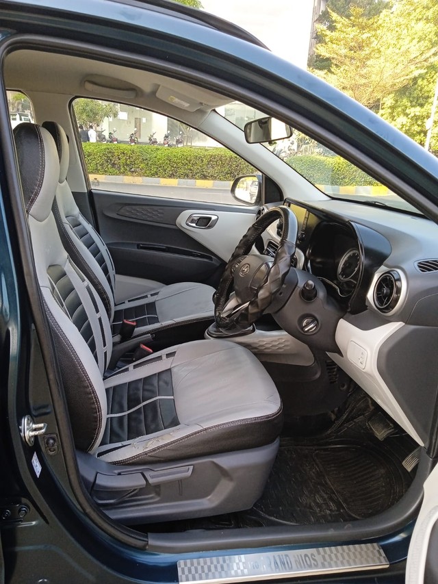 Hyundai Grand i10 Nios AMT Sportz Second-hand 2020 Hyundai Grand i10 Nios AMT Sportz for sale in Ahmedabad-9