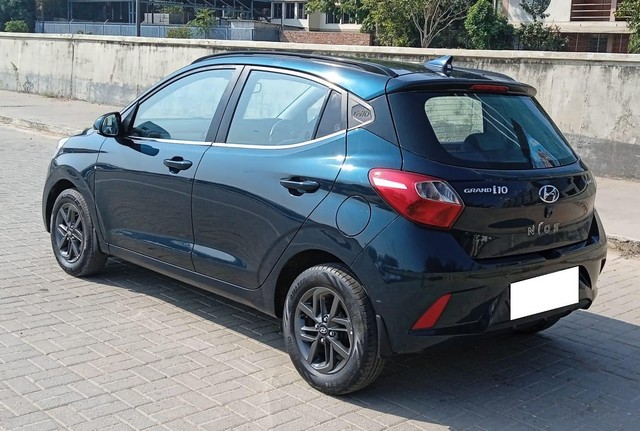 Hyundai Grand i10 Nios AMT Sportz Second-hand 2020 Hyundai Grand i10 Nios AMT Sportz for sale in Ahmedabad-7