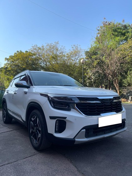 Second-hand 2023 Kia Seltos HTX IVT for sale in New Delhi