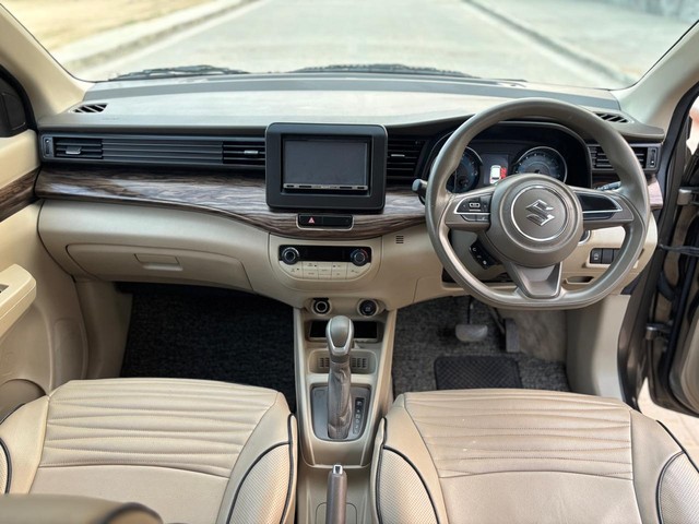 Second-hand 2021 Maruti Suzuki Ertiga ZXI AT for sale in Ahmedabad-15