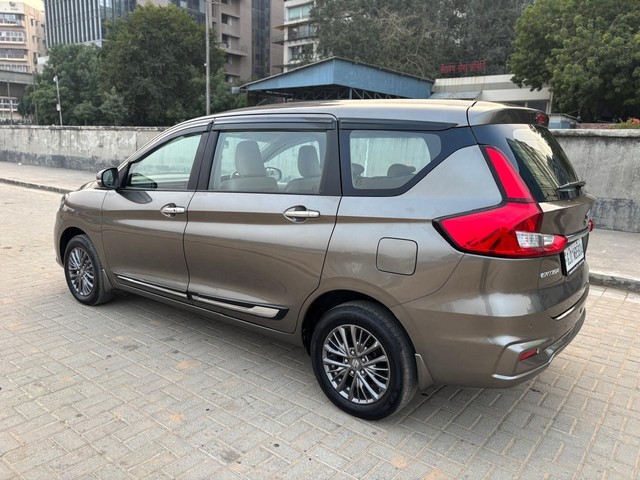 Second-hand 2021 Maruti Suzuki Ertiga ZXI AT for sale in Ahmedabad-12