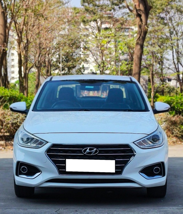Second-hand 2018 Hyundai Verna CRDi 1.6 AT SX Plus for sale in Surat-2