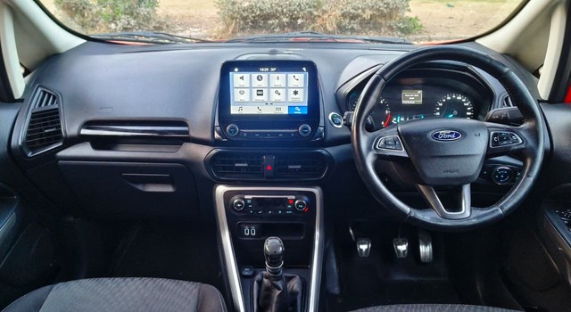 Second-hand 2017 Ford Ecosport 1.5 Diesel Titanium BSIV for sale in Surat-12