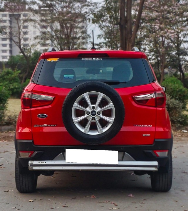 Second-hand 2017 Ford Ecosport 1.5 Diesel Titanium BSIV for sale in Surat-2