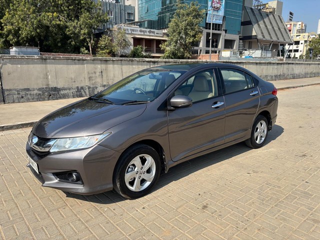 Honda City i VTEC CVT VX Second-hand 2015 Honda City i VTEC CVT VX for sale in Ahmedabad-4