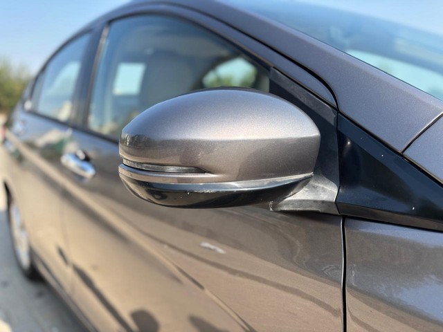 Honda City i VTEC CVT VX Second-hand 2015 Honda City i VTEC CVT VX for sale in Ahmedabad-6