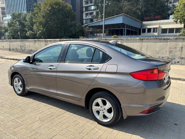 Honda City i VTEC CVT VX Second-hand 2015 Honda City i VTEC CVT VX for sale in Ahmedabad-5