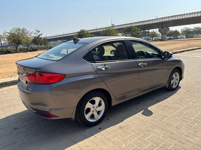 Honda City i VTEC CVT VX Second-hand 2015 Honda City i VTEC CVT VX for sale in Ahmedabad-2