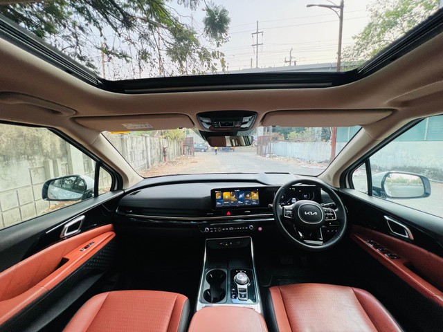 Second-hand 2025 Kia Carnival Limousine Plus for sale in Mumbai-7