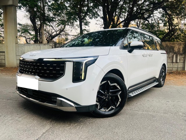 Second-hand 2025 Kia Carnival Limousine Plus for sale in Mumbai-4