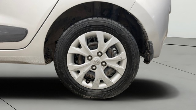 Second-hand 2016 Hyundai Grand i10 Sportz for sale in Noida-28