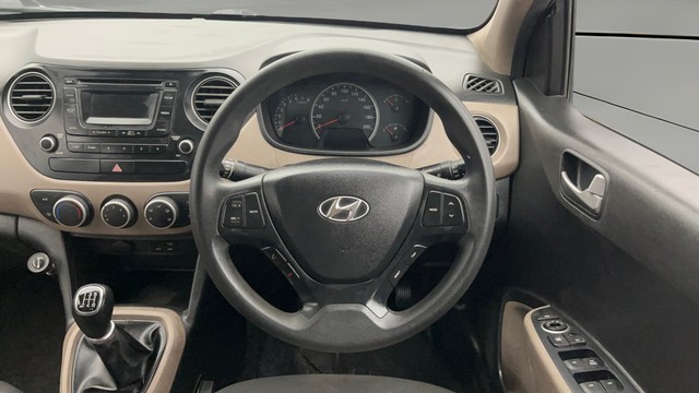 Second-hand 2016 Hyundai Grand i10 Sportz for sale in Noida-3