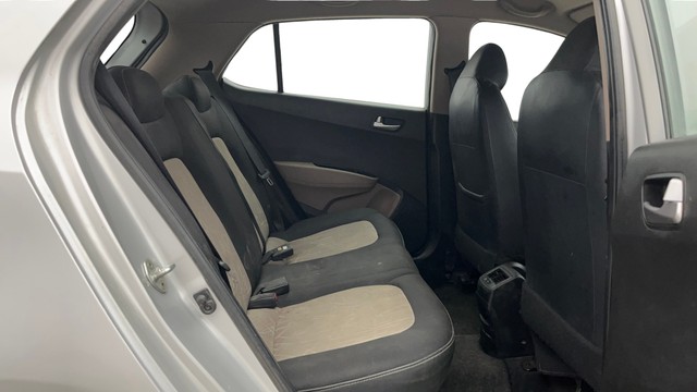 Second-hand 2016 Hyundai Grand i10 Sportz for sale in Noida-2