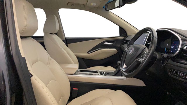 MG Hector Savvy Pro CVT 2023-2025 Second-hand 2023 MG Hector Savvy Pro CVT 2023-2025 for sale in Greater Noida-15