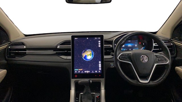 MG Hector Savvy Pro CVT 2023-2025 Second-hand 2023 MG Hector Savvy Pro CVT 2023-2025 for sale in Greater Noida-10