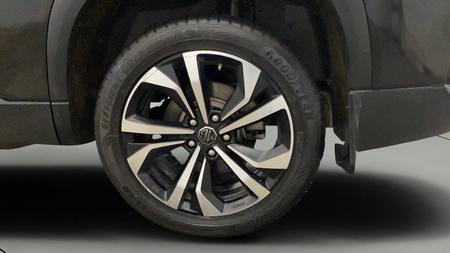 MG Hector Savvy Pro CVT 2023-2025 Second-hand 2023 MG Hector Savvy Pro CVT 2023-2025 for sale in Greater Noida-27