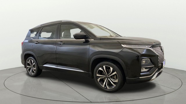 MG Hector Savvy Pro CVT 2023-2025 Second-hand 2023 MG Hector Savvy Pro CVT 2023-2025 for sale in Greater Noida-0