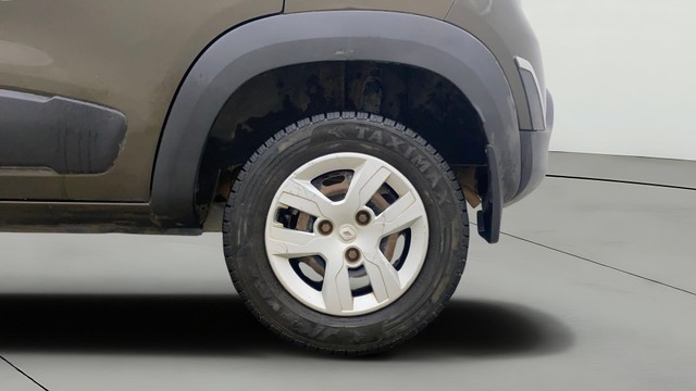 Second-hand 2016 Renault KWID RXT for sale in Gulbarga-26