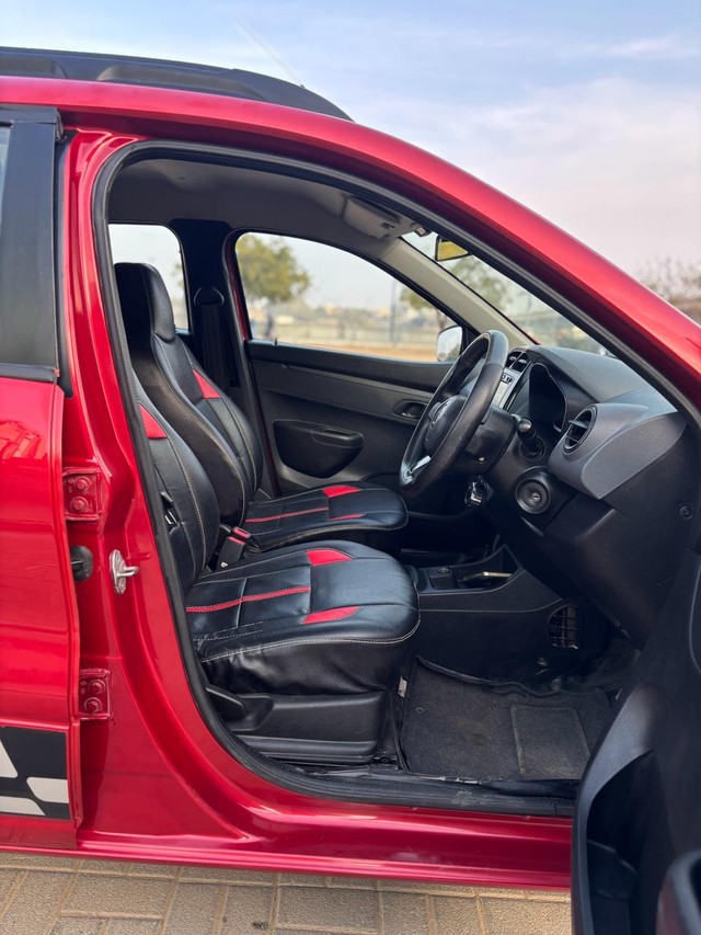 Second-hand 2017 Renault KWID 1.0 RXT Optional AT 2016-2019 for sale in Ahmedabad-12