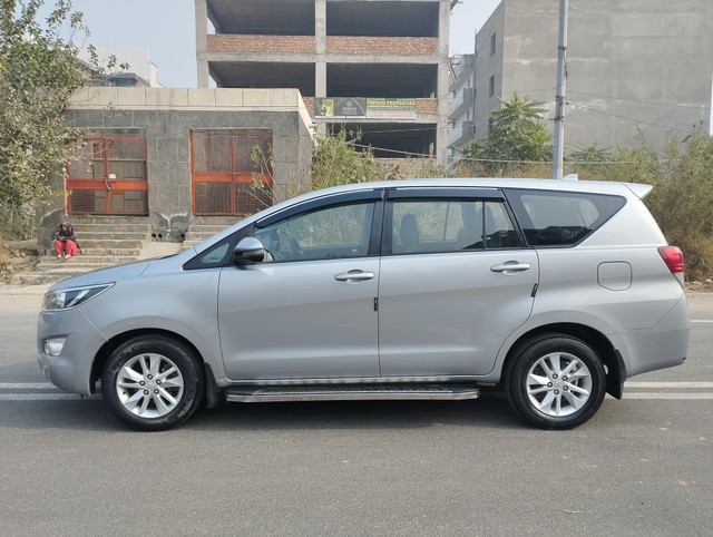 Toyota Innova Crysta 2.4 GX 7 STR AT Second-hand 2020 Toyota Innova Crysta 2.4 GX 7 STR AT for sale in New Delhi-3