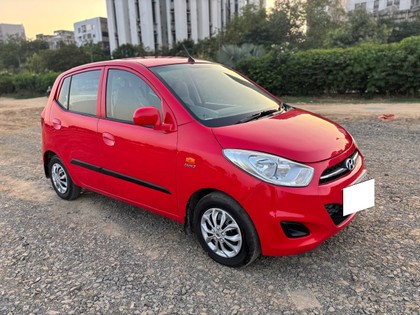 Hyundai i10 Era Second-hand 2012 Hyundai i10 Era for sale in Ahmedabad