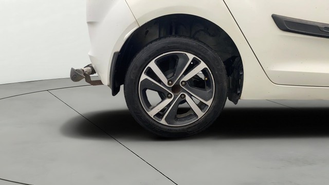 Second-hand 2021 Tata Altroz XZ Diesel BSVI for sale in Lucknow-25