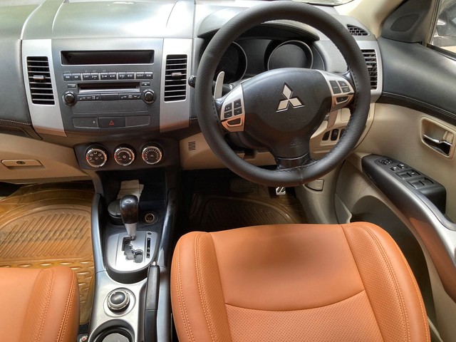 Mitsubishi Outlander 2.4 Second-hand 2012 Mitsubishi Outlander 2.4 for sale in Mumbai-6