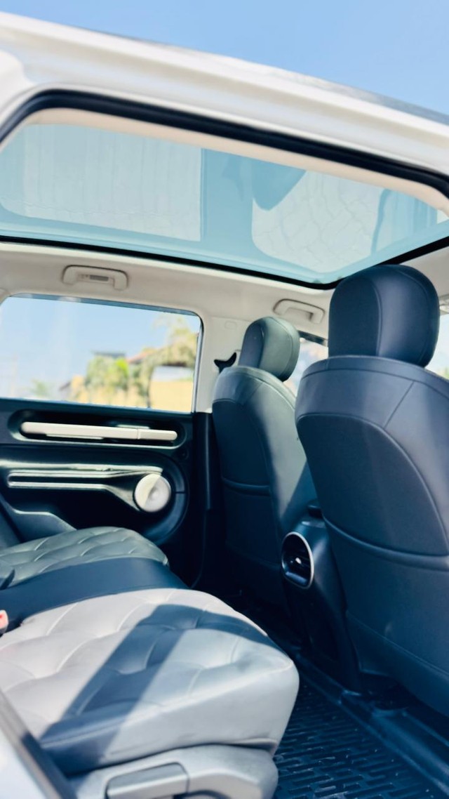 Second-hand 2024 MG Windsor EV Essence for sale in Surat-15