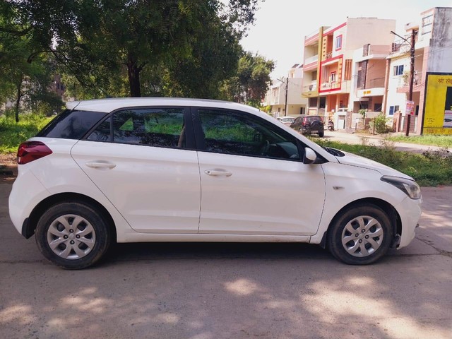 Second-hand 2019 Hyundai i20 Magna Plus Diesel for sale in Dewas-1