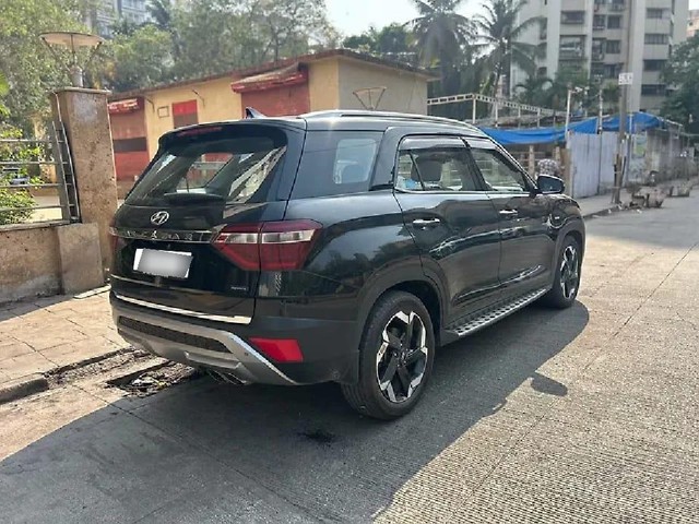 Second-hand 2022 Hyundai Alcazar Signature (O) Diesel AT BSVI for sale in Mumbai-12