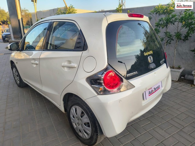Second-hand 2015 Honda Brio S MT for sale in Ahmedabad-6