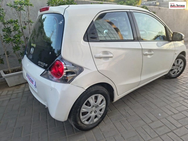 Second-hand 2015 Honda Brio S MT for sale in Ahmedabad-5